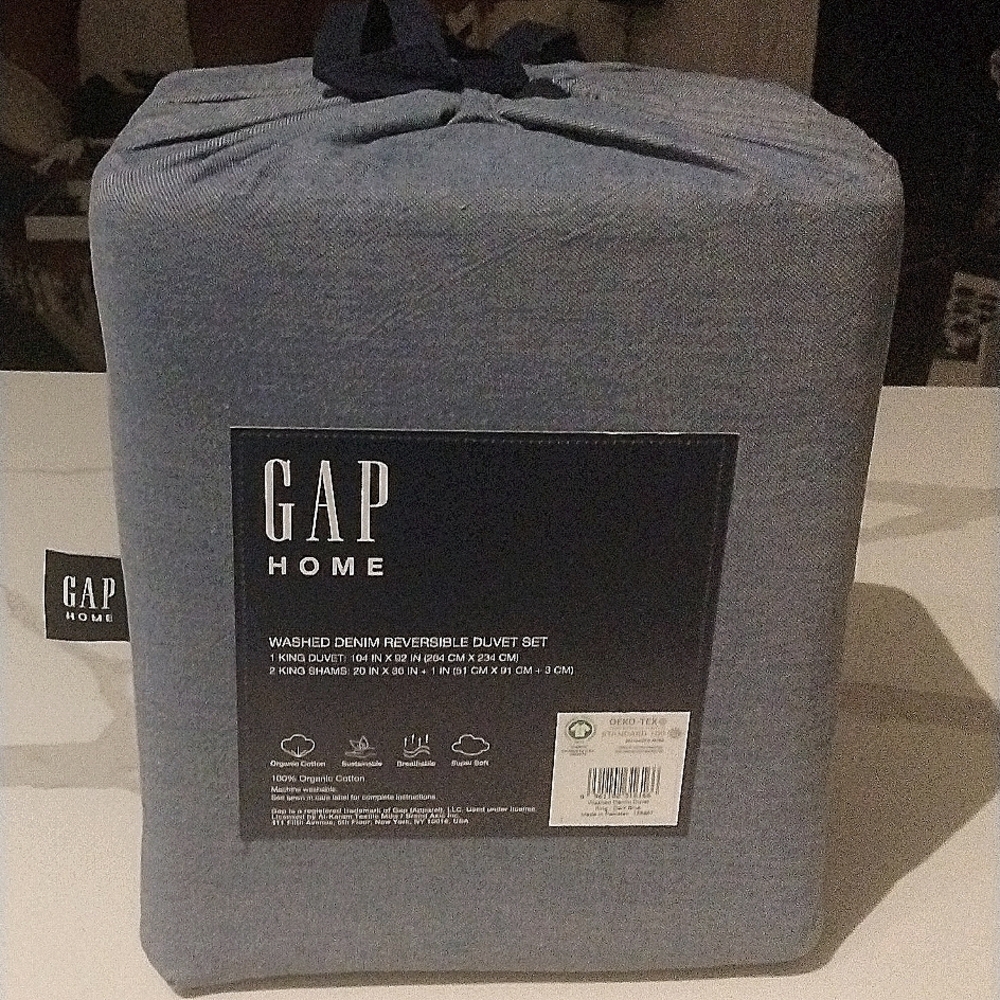 Gap Home Washed Denim Reversible Organic Cotton Duvet Cover Set, King Size - Picture 4 of 4